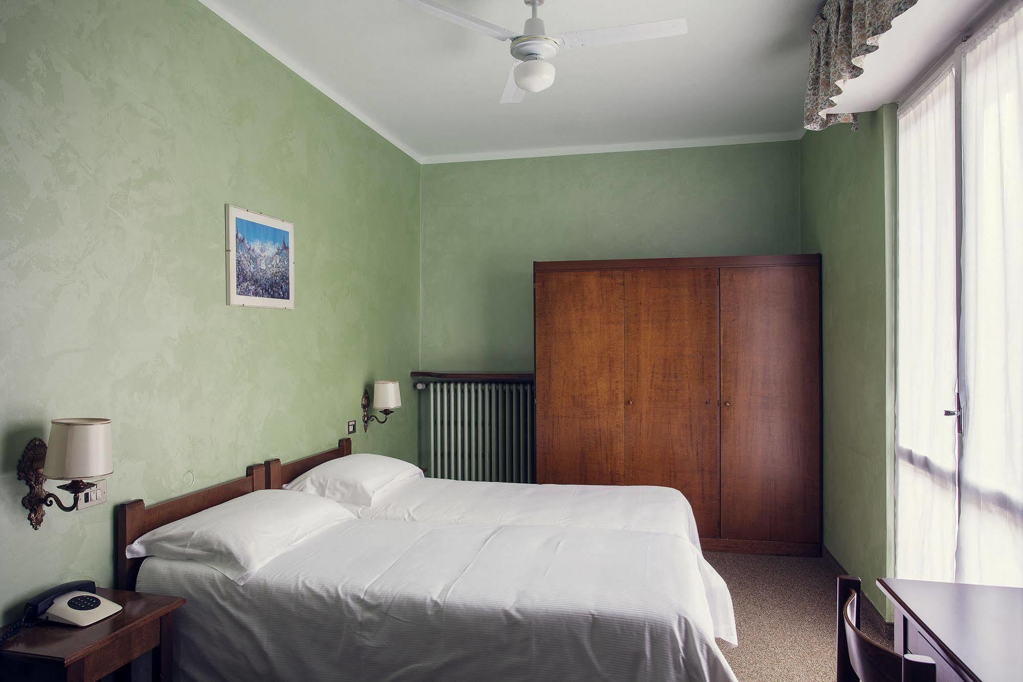 Nebbiuno Tre Laghi Hotel מראה חיצוני תמונה