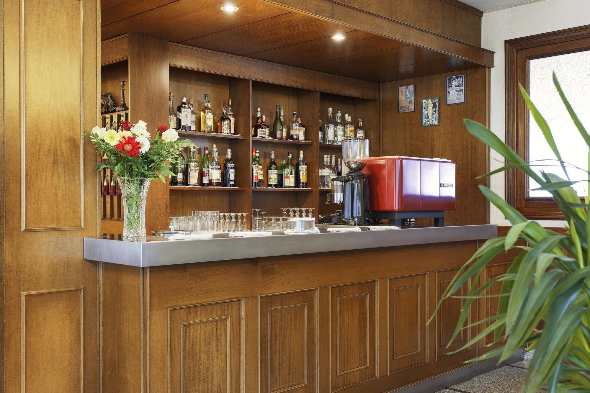 Nebbiuno Tre Laghi Hotel מראה חיצוני תמונה